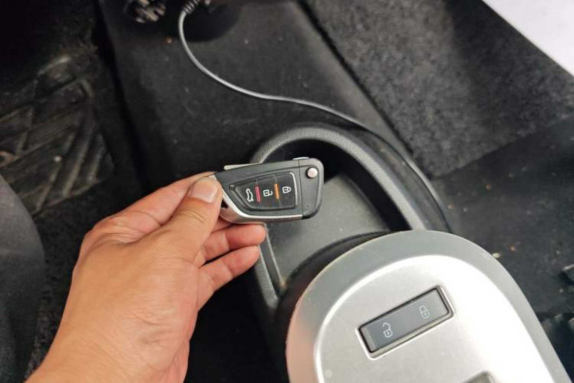 Used ORA Black Cat 2019 351 km Goddess Edition Interior 1