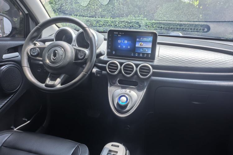 Used ORA Black Cat 2019 351 km Family Edition Interior 2