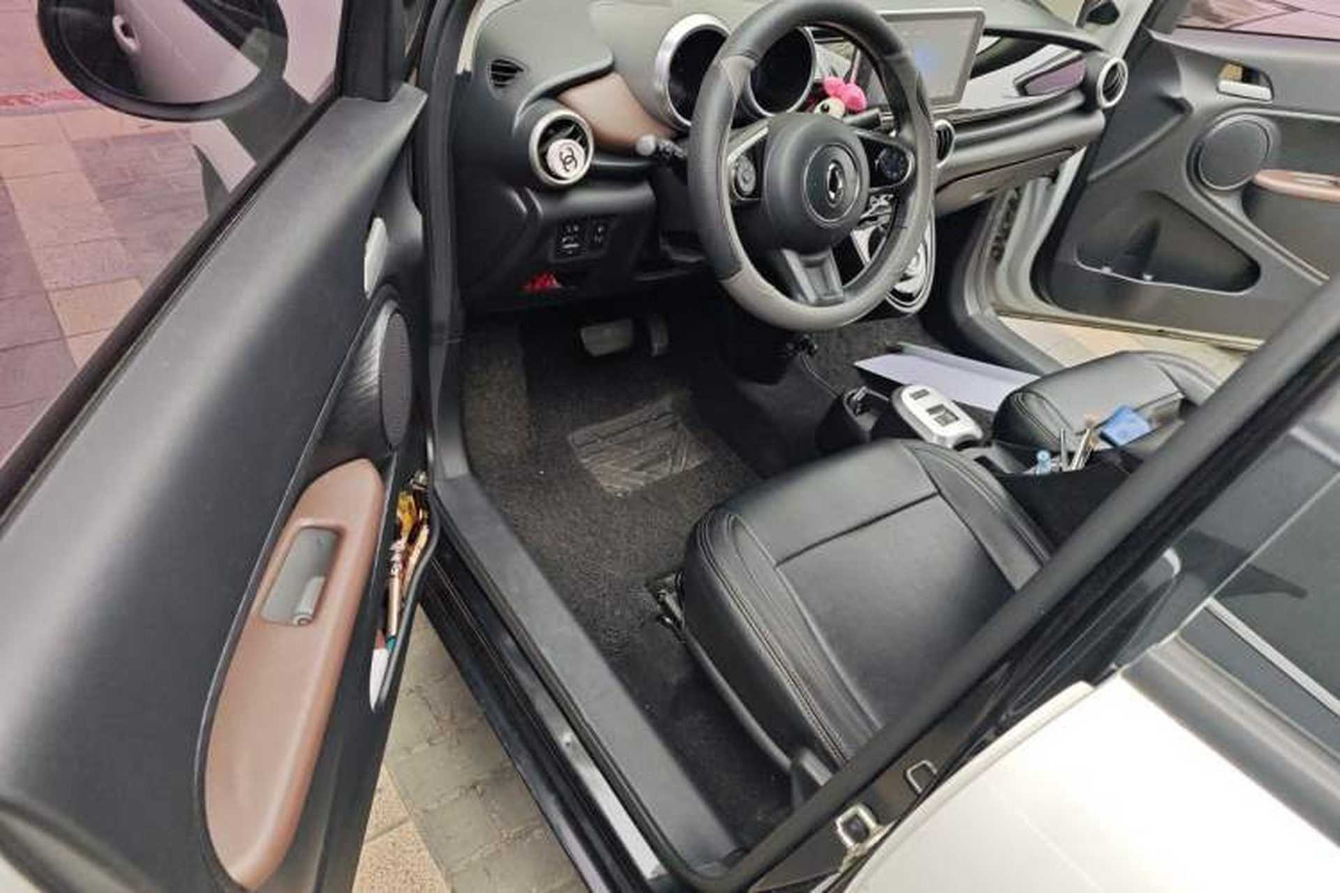 Used ORA Black Cat 2019 351 km Goddess Edition Interior 3