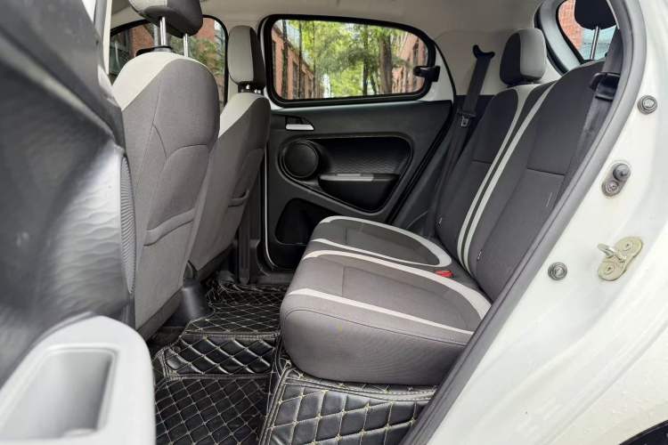 Used ORA Black Cat 2019 351 km Fun Edition Interior 3
