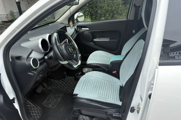 Used ORA Black Cat 2019 351 km Fun Edition Interior 4