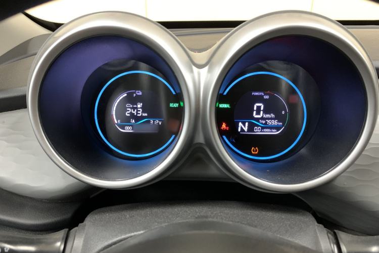 Used ORA Black Cat 2019 301km Standard Edition Interior 5