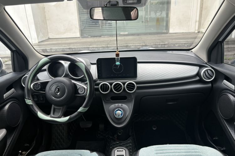 Used ORA Black Cat 2019 351 km Fun Edition Interior 6