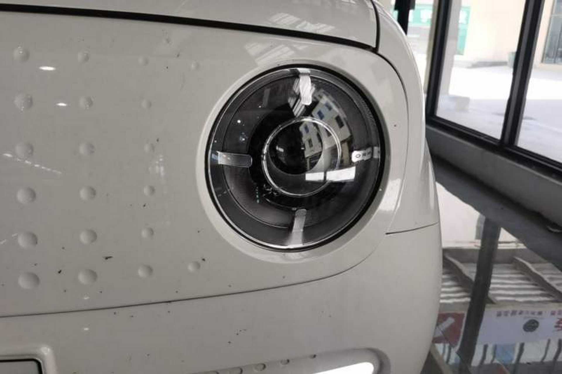 Used ORA Black Cat 2019 351 km Family Edition Left Front Headlight