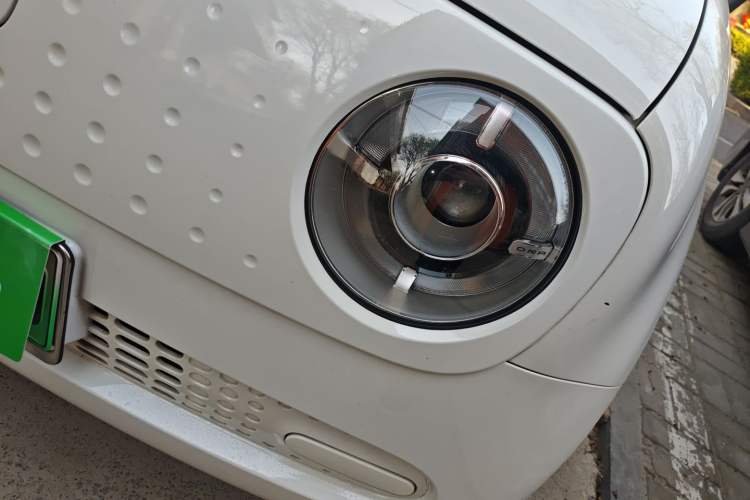 Used ORA Black Cat 2019 351 km Fun Edition Left Front Headlight