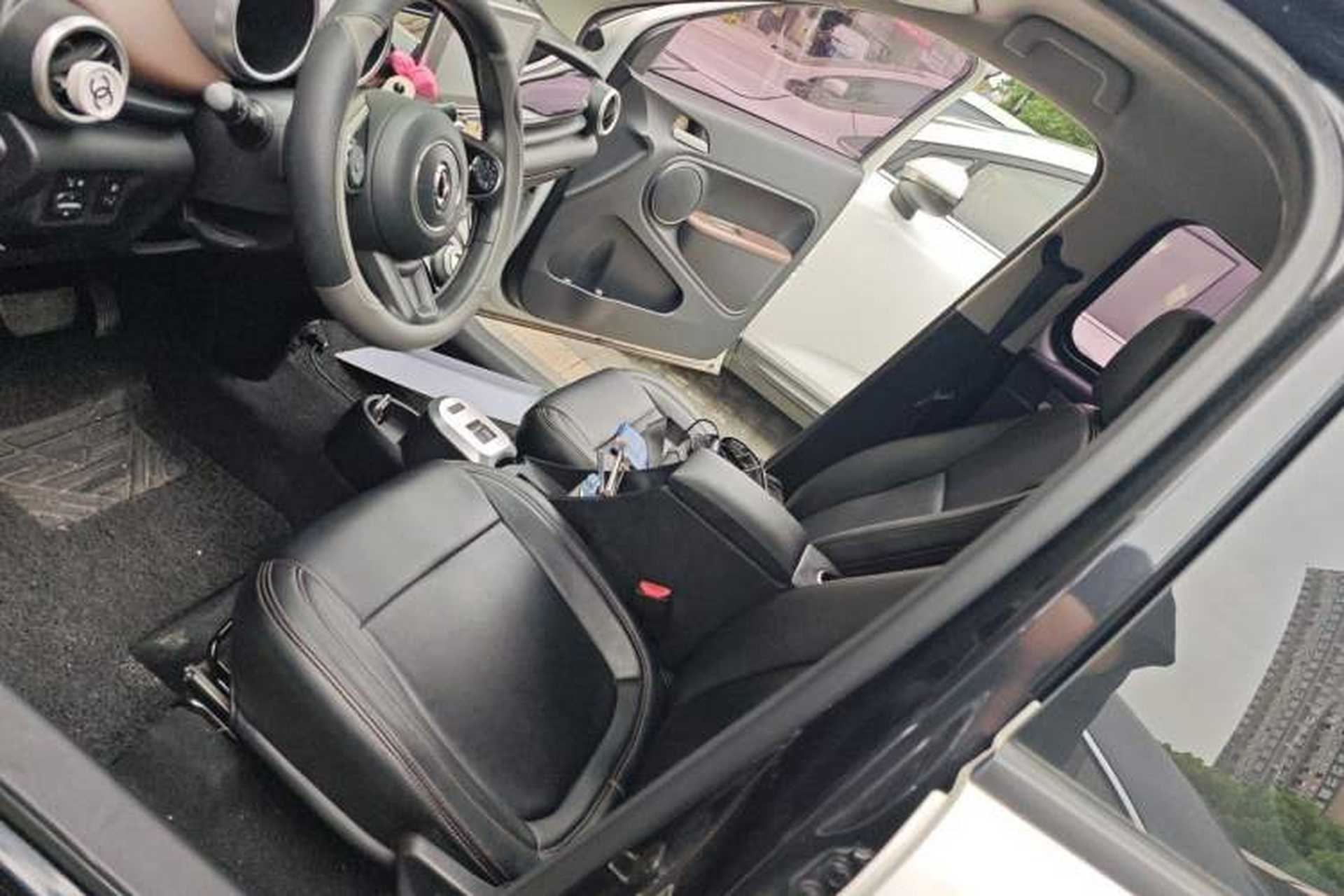 Used ORA Black Cat 2019 351 km Goddess Edition Left Front Seat
