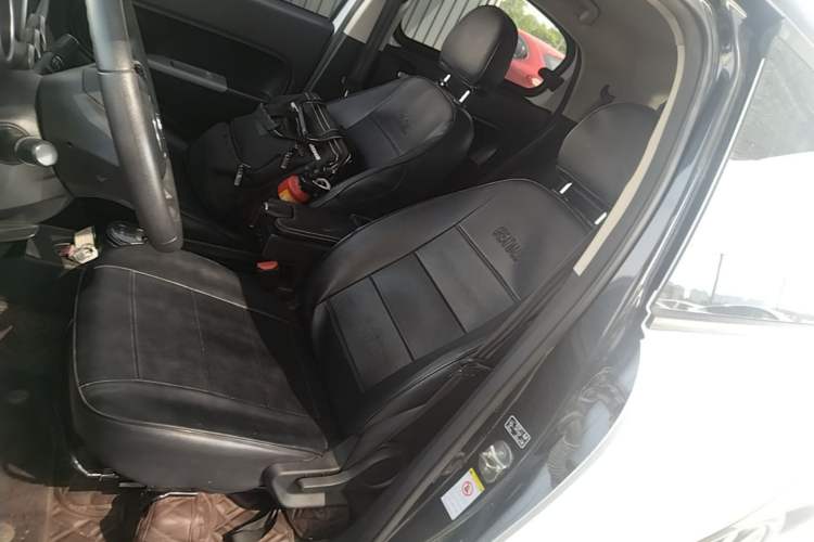 Used ORA Black Cat 2019 351 km Goddess Edition Left Front Seat