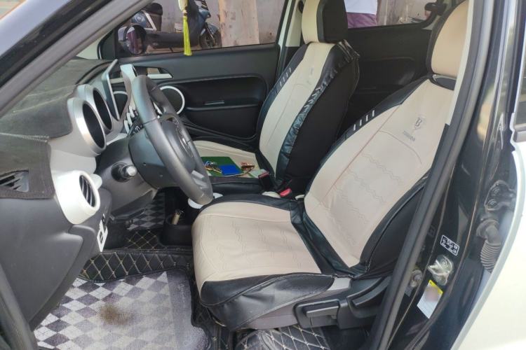 Used ORA Black Cat 2019 351 km Goddess Edition Left Front Seat