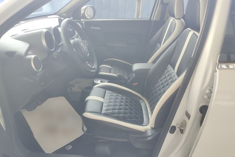 Used ORA Black Cat 2019 351 km Fun Edition Left Front Seat