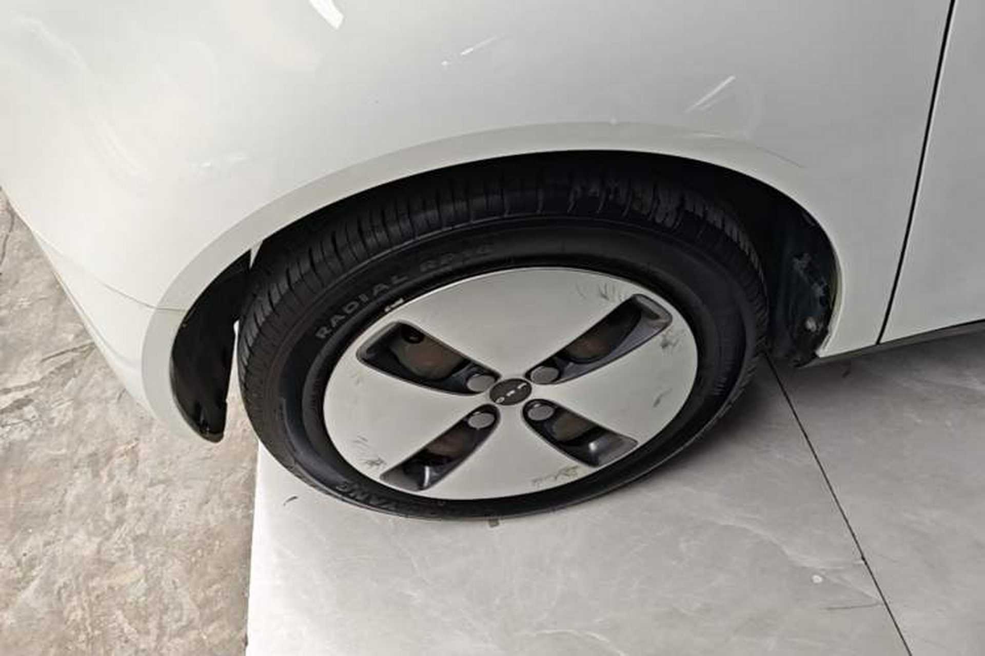 Used ORA Black Cat 2019 301km Standard Edition Left Front Wheel Hub