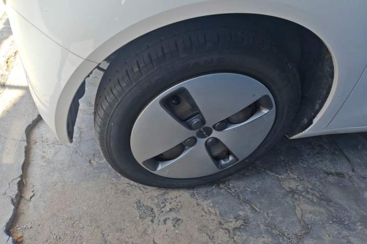 Used ORA Black Cat 2019 310km Fun Edition Left Front Wheel Hub