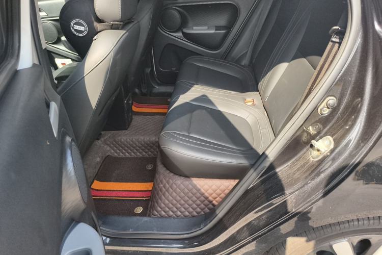Used ORA Black Cat 2019 351 km Family Edition Left Rear Seat