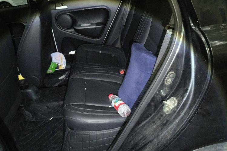 Used ORA Black Cat 2019 351 km Family Edition Left Rear Seat