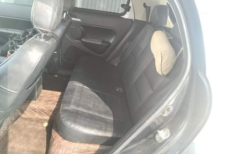 Used ORA Black Cat 2019 351 km Goddess Edition Left Rear Seat