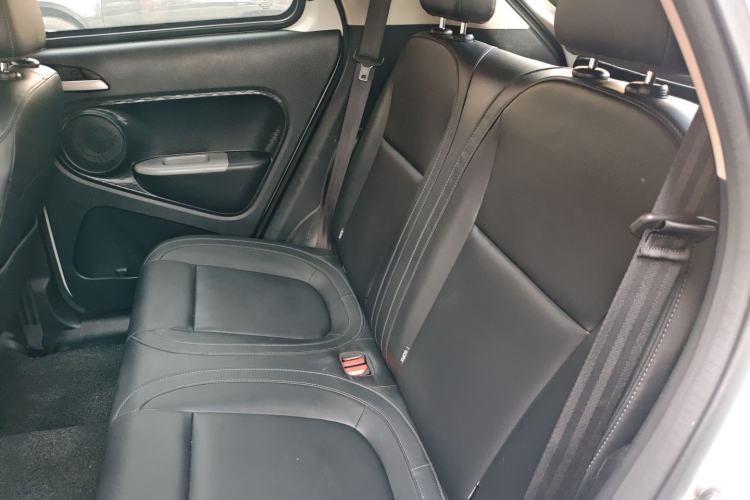 Used ORA Black Cat 2019 351 km Fun Edition Left Rear Seat