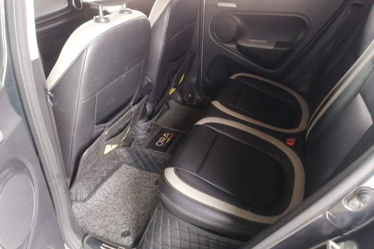 Used ORA Black Cat 2019 301km Standard Edition Left Rear Seat