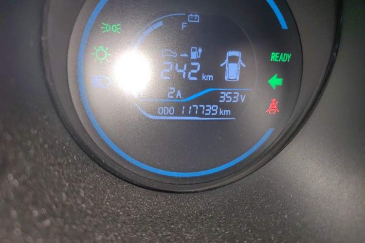 Used ORA Black Cat 2019 351 km Fun Edition Odometer Close Up