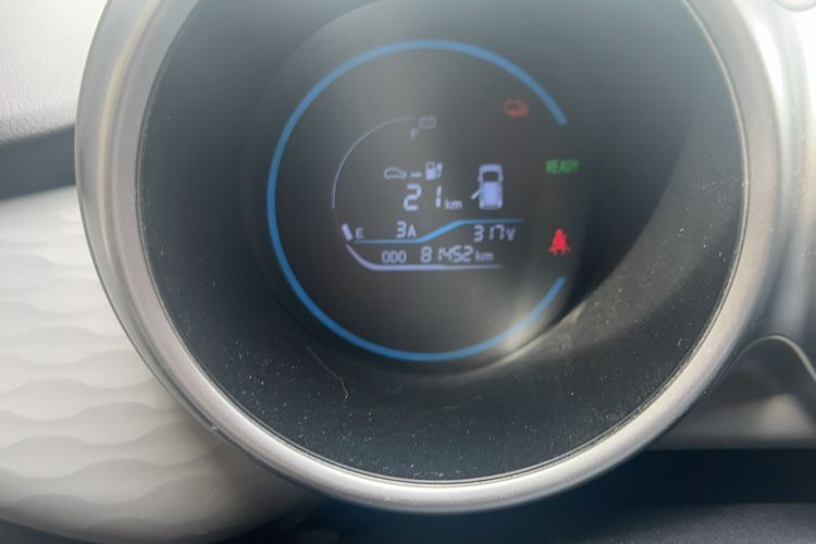 Used ORA Black Cat 2019 351 km Fun Edition Odometer Close Up