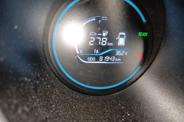 Used ORA Black Cat 2019 351 km Goddess Edition Odometer Close Up
