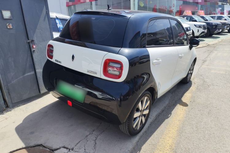 Used ORA Black Cat 2019 351 km Family Edition Rear Right 45 Deg