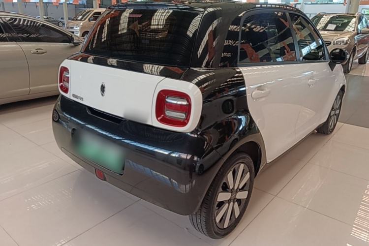 Used ORA Black Cat 2019 351 km Family Edition Rear Right 45 Deg