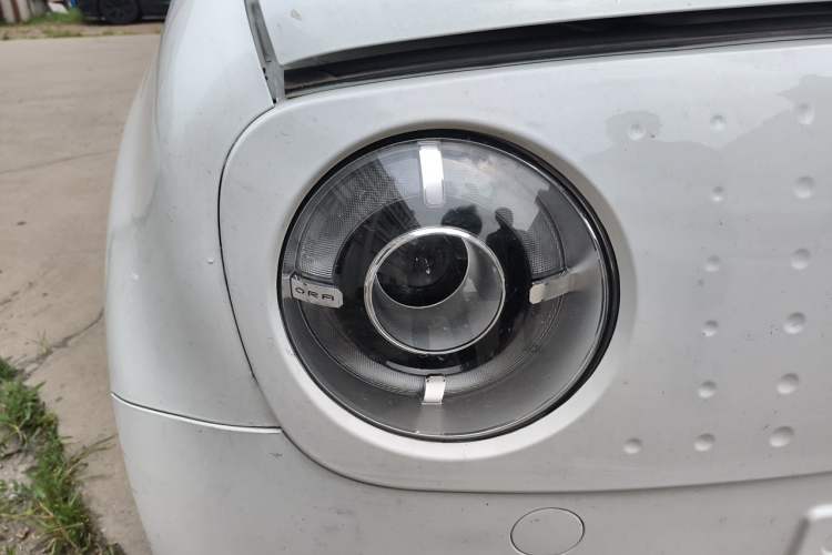 Used ORA Black Cat 2019 351 km Fun Edition Right Front Headlight