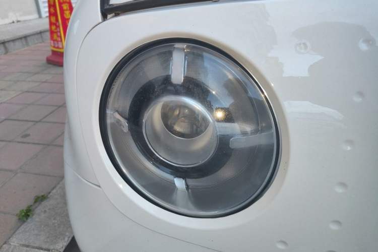 Used ORA Black Cat 2019 351 km Fun Edition Right Front Headlight