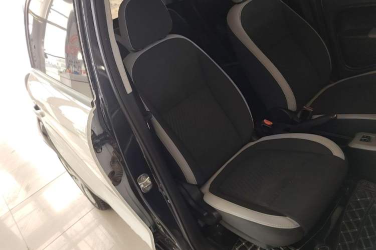 Used ORA Black Cat 2019 301km Standard Edition Right Front Seat