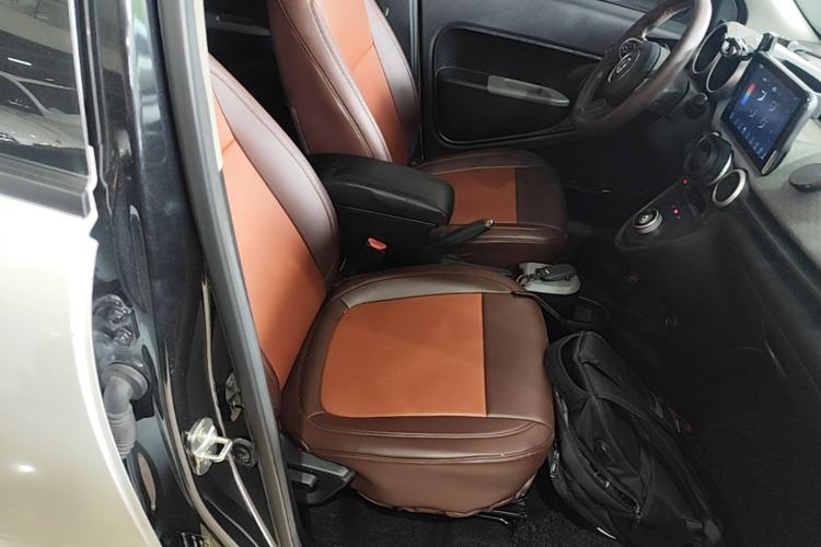 Used ORA Black Cat 2019 351 km Fun Edition Right Front Seat