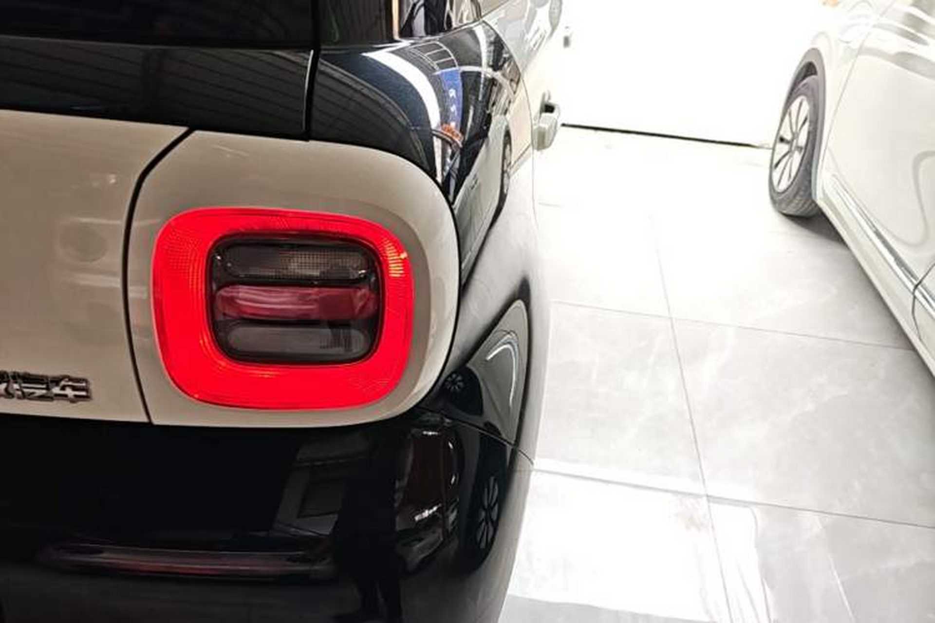 Used ORA Black Cat 2019 301km Standard Edition Right Rear Taillight
