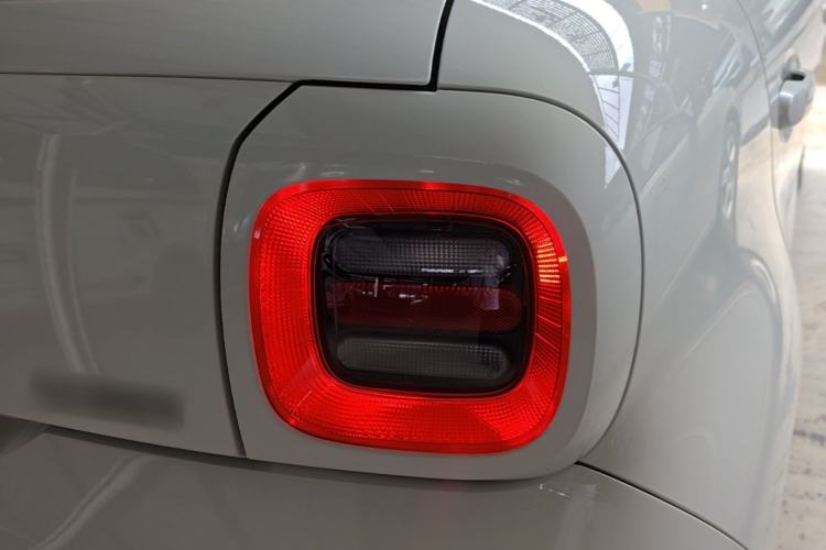 Used ORA Black Cat 2019 301km Standard Edition Right Rear Taillight