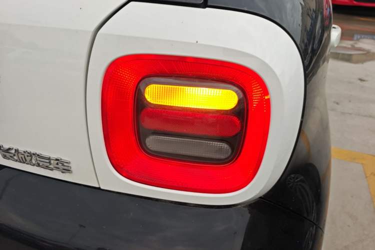 Used ORA Black Cat 2019 301km Standard Edition Right Rear Taillight
