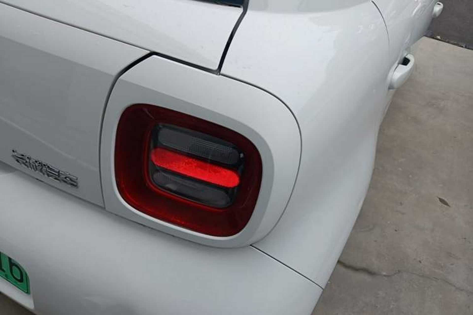 Used ORA Black Cat 2019 351 km Family Edition Right Rear Taillight