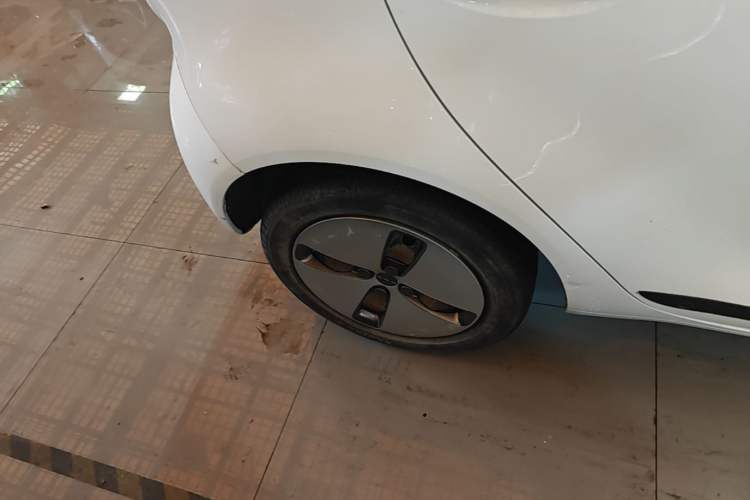 Used ORA Black Cat 2019 351 km Fun Edition Right Rear Wheel Hub