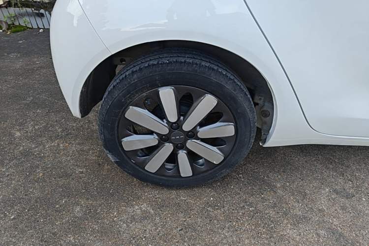 Used ORA Black Cat 2019 351 km Family Edition Right Rear Wheel Hub