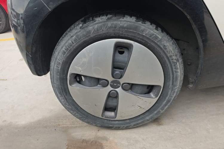 Used ORA Black Cat 2019 301km Standard Edition Right Rear Wheel Hub