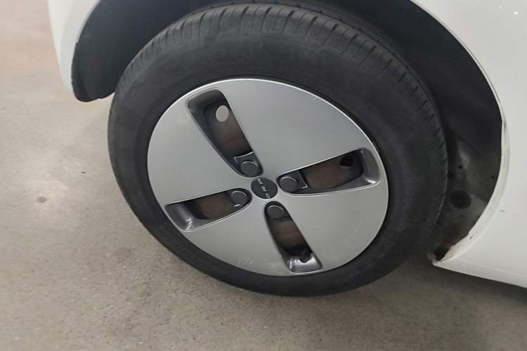 Used ORA Black Cat 2019 310km Fun Edition Right Rear Wheel Hub