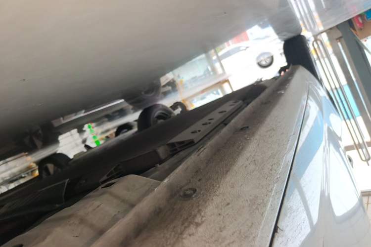Used ORA Black Cat 2019 351 km Fun Edition Right Side Sill