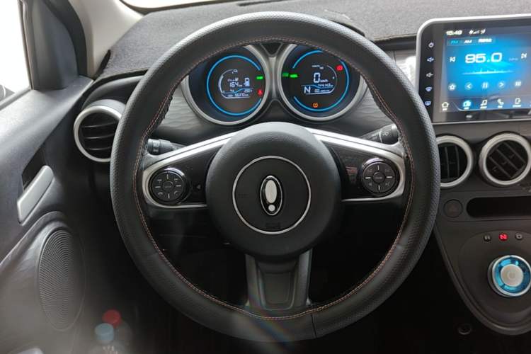 Used ORA Black Cat 2019 301km Standard Edition Steering Wheel