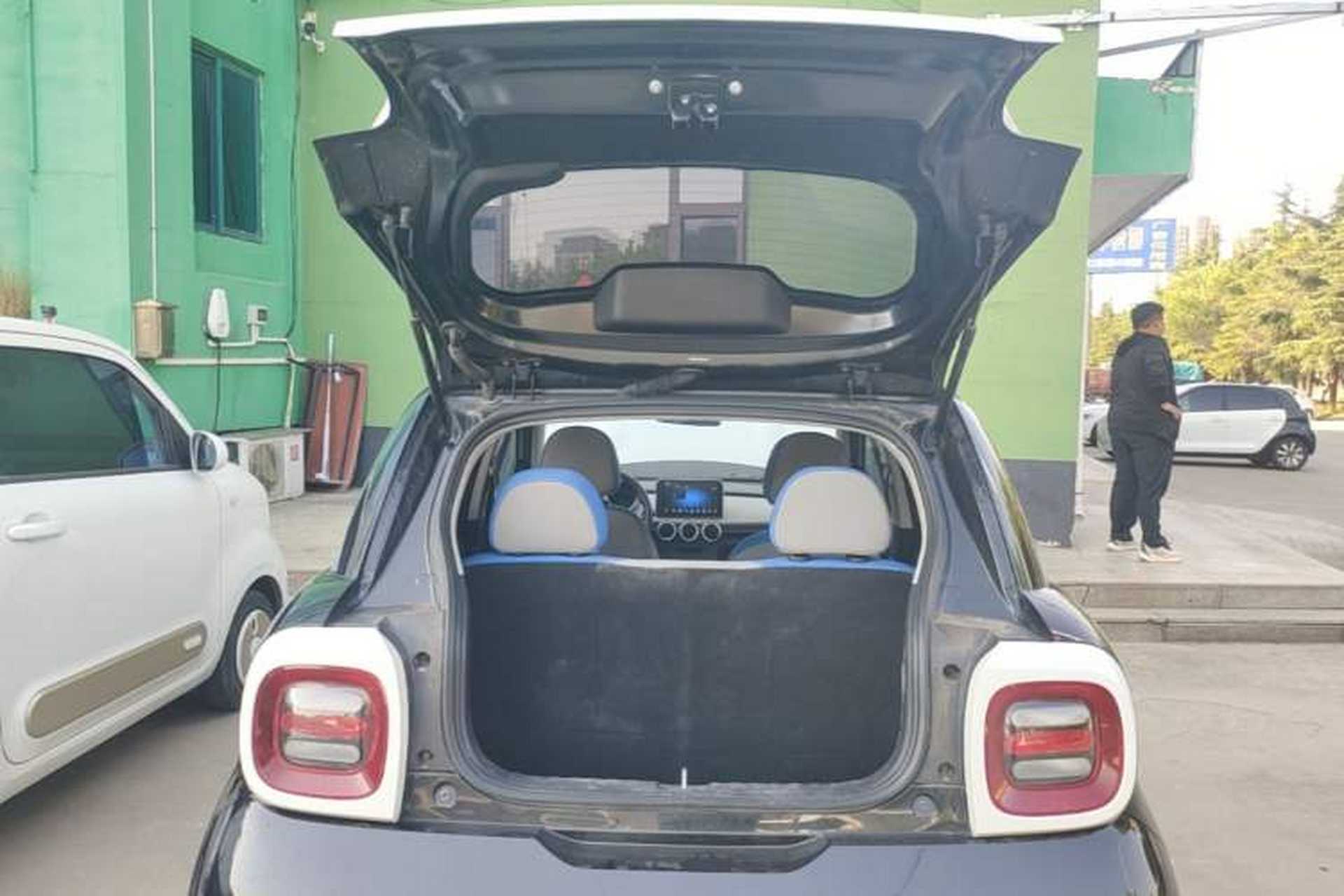 Used ORA Black Cat 2019 351 km Fun Edition Trunk