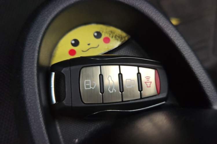 Used ORA Black Cat 2019 301km Standard Edition Vehicle Key