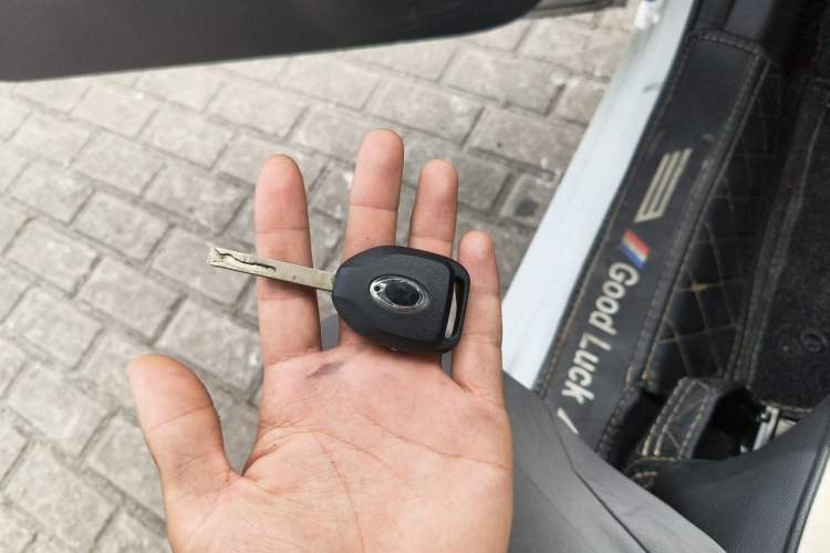 Used ORA Black Cat 2019 351 km Fun Edition Vehicle Key