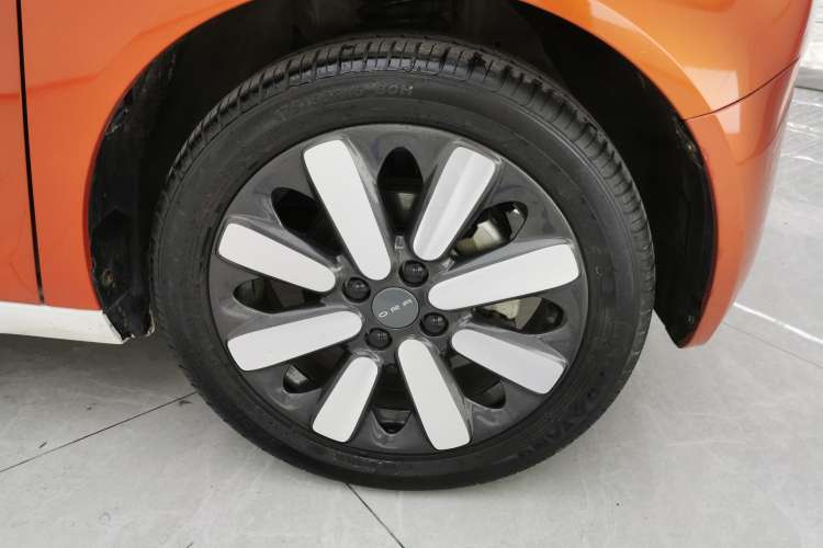 Used ORA Black Cat 2019 351 km Goddess Edition Left Front Wheel Hub