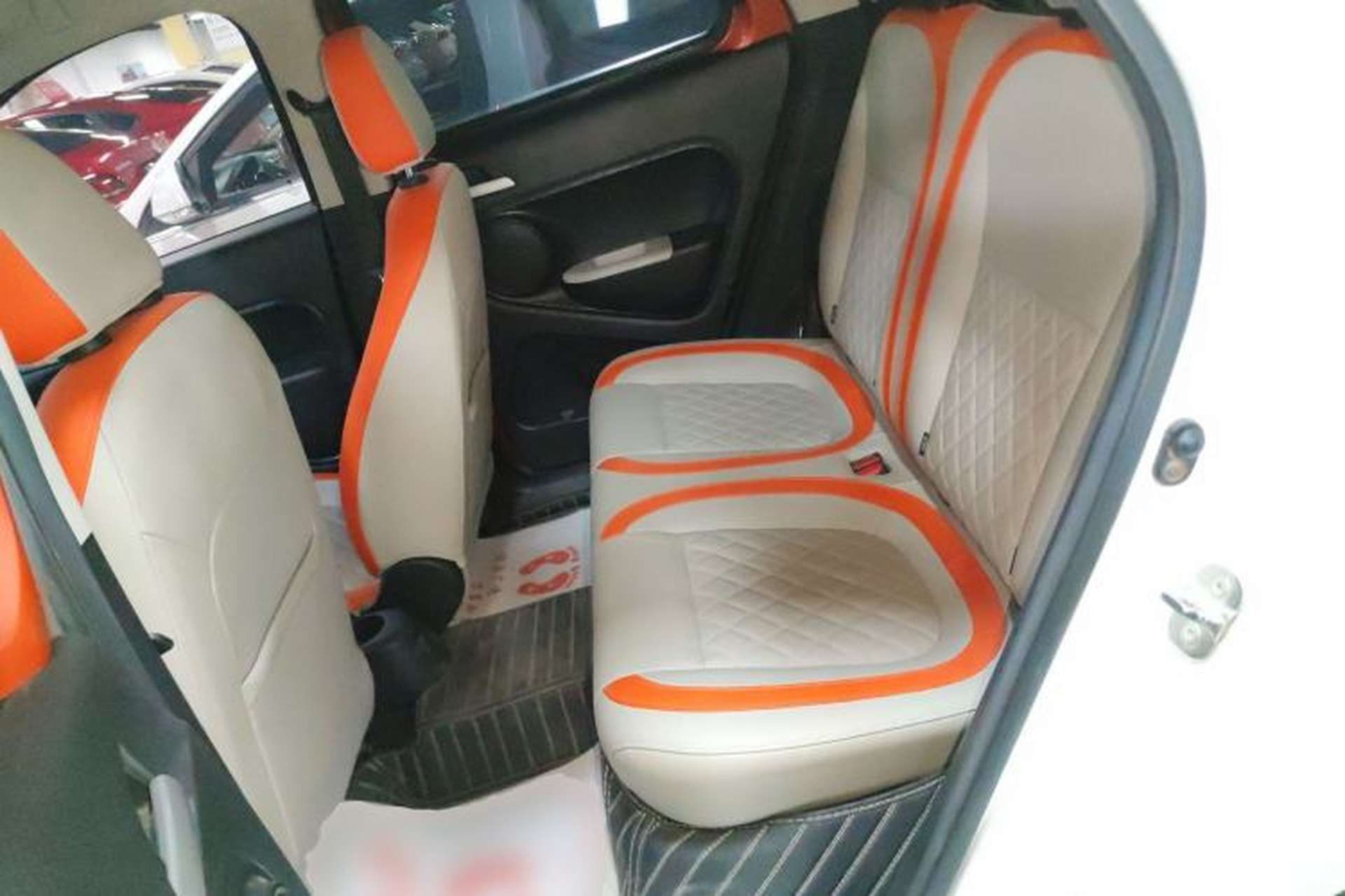 Used ORA Black Cat 2019 351 km Goddess Edition Left Rear Seat
