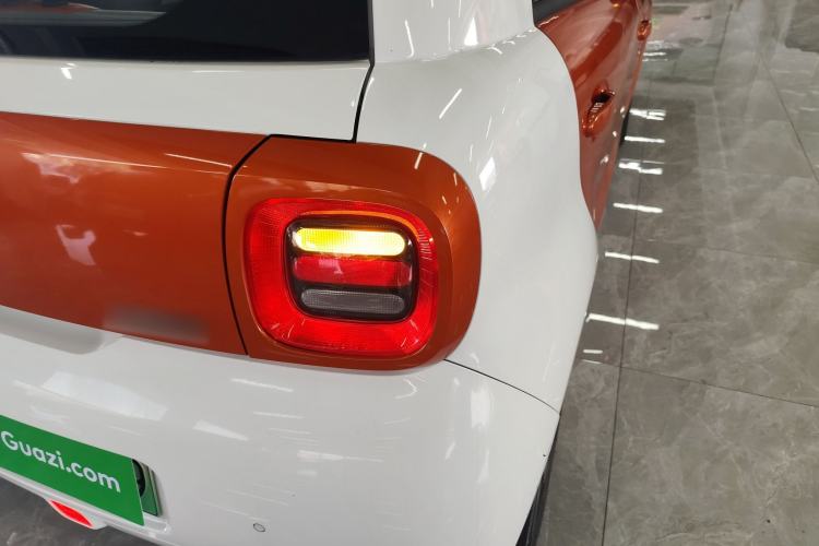 Used ORA Black Cat 2019 351 km Goddess Edition Right Rear Taillight