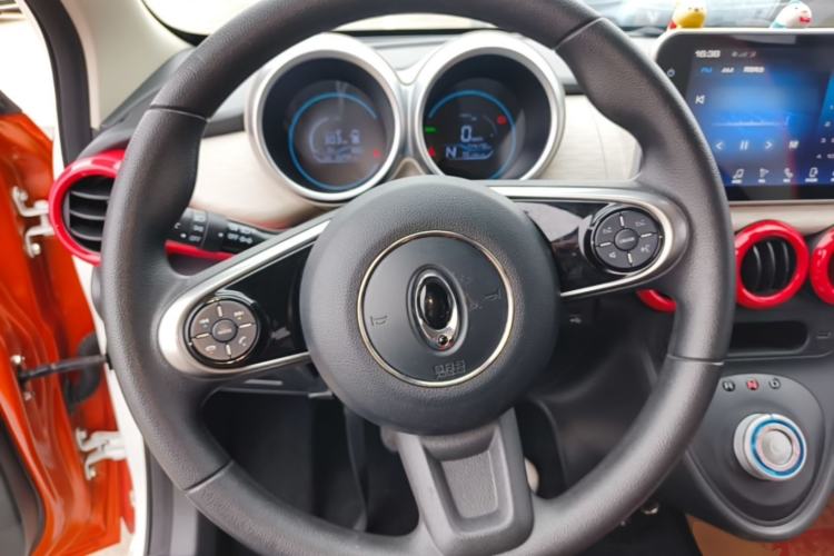 Used ORA Black Cat 2019 351 km Goddess Edition Steering Wheel