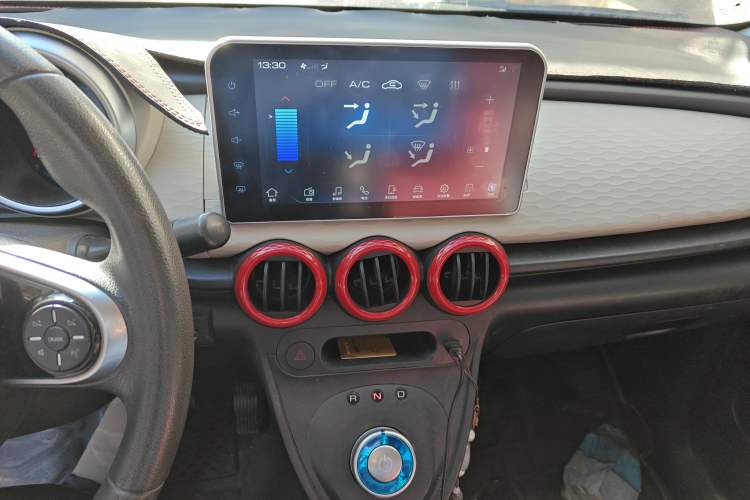 Used ORA Black Cat 2021 351 km Standard Version Audio And AC Panel