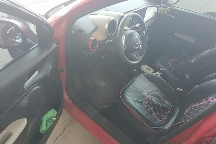 Used ORA Black Cat 2021 301 km Basic Version Driver Seat