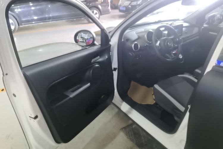 Used ORA Black Cat 2021 301 km Basic Version Driver Seat