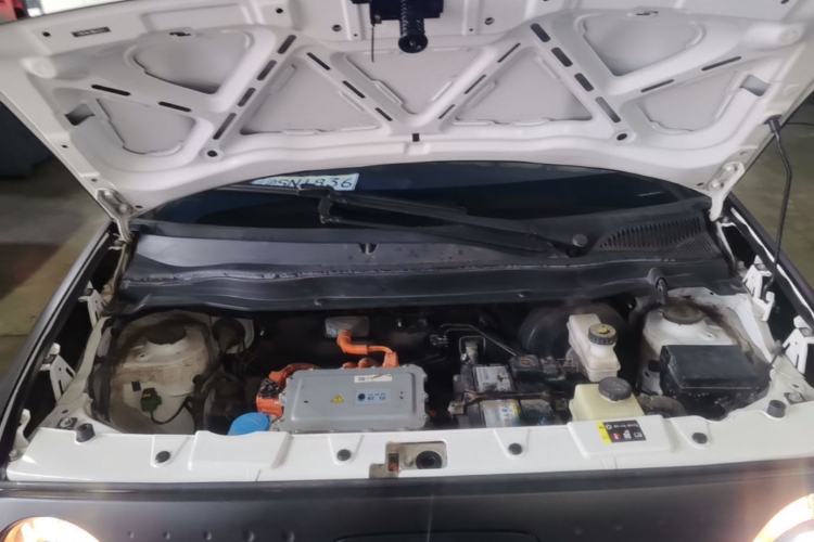 Used ORA Black Cat 2021 301 km Basic Version Engine Bay